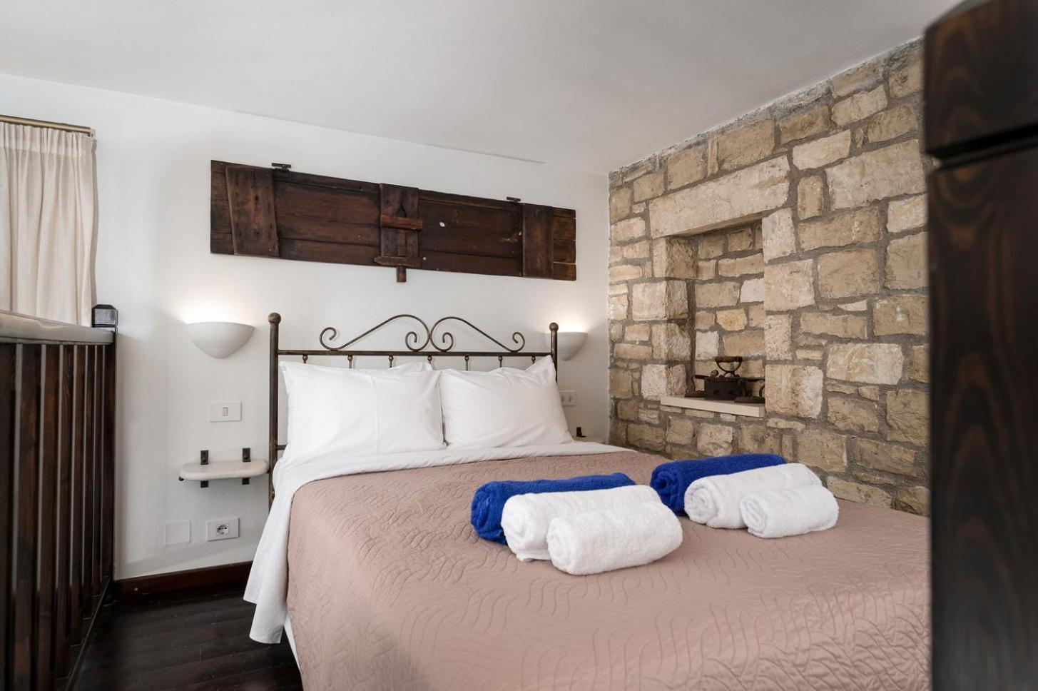 Orelia Cretan Deluxe Apartments Kamilári Kültér fotó
