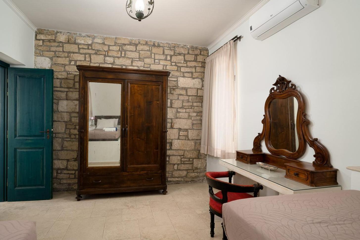 Orelia Cretan Deluxe Apartments Kamilári Kültér fotó