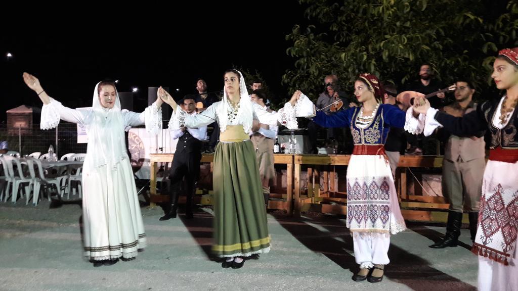 Orelia Cretan Deluxe Apartments Kamilári Kültér fotó